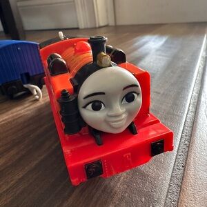 2013 Mattel Thomas & Friends TrackMaster Nia Kenyan Motorized Train Engine Toy
